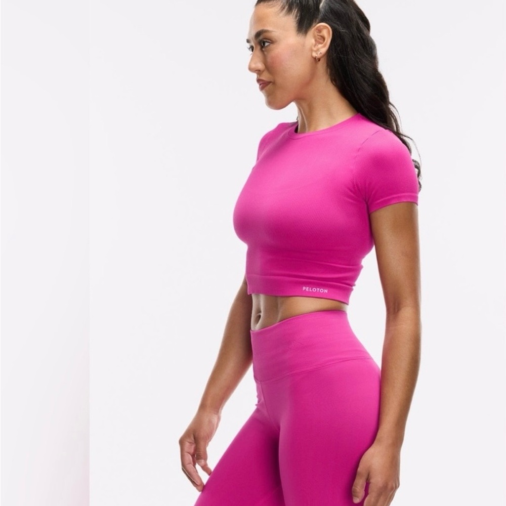 Set!! Peloton Vibrant Pink Crop Top And Leggings Set NWT!!!! - Picture 7 of 9